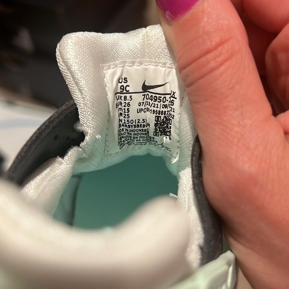 NEW Nike huarache Walker size 9. White sea foam black - Picture 6 of 7